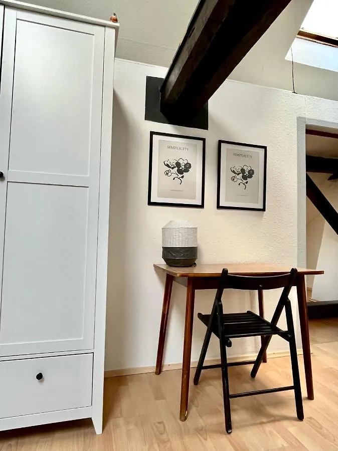 2 Bedrooms Apartment Close To Palmovka Praga