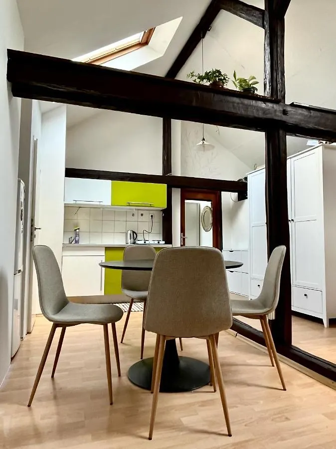2 Bedrooms Apartment Close To Palmovka Praha Česká republika